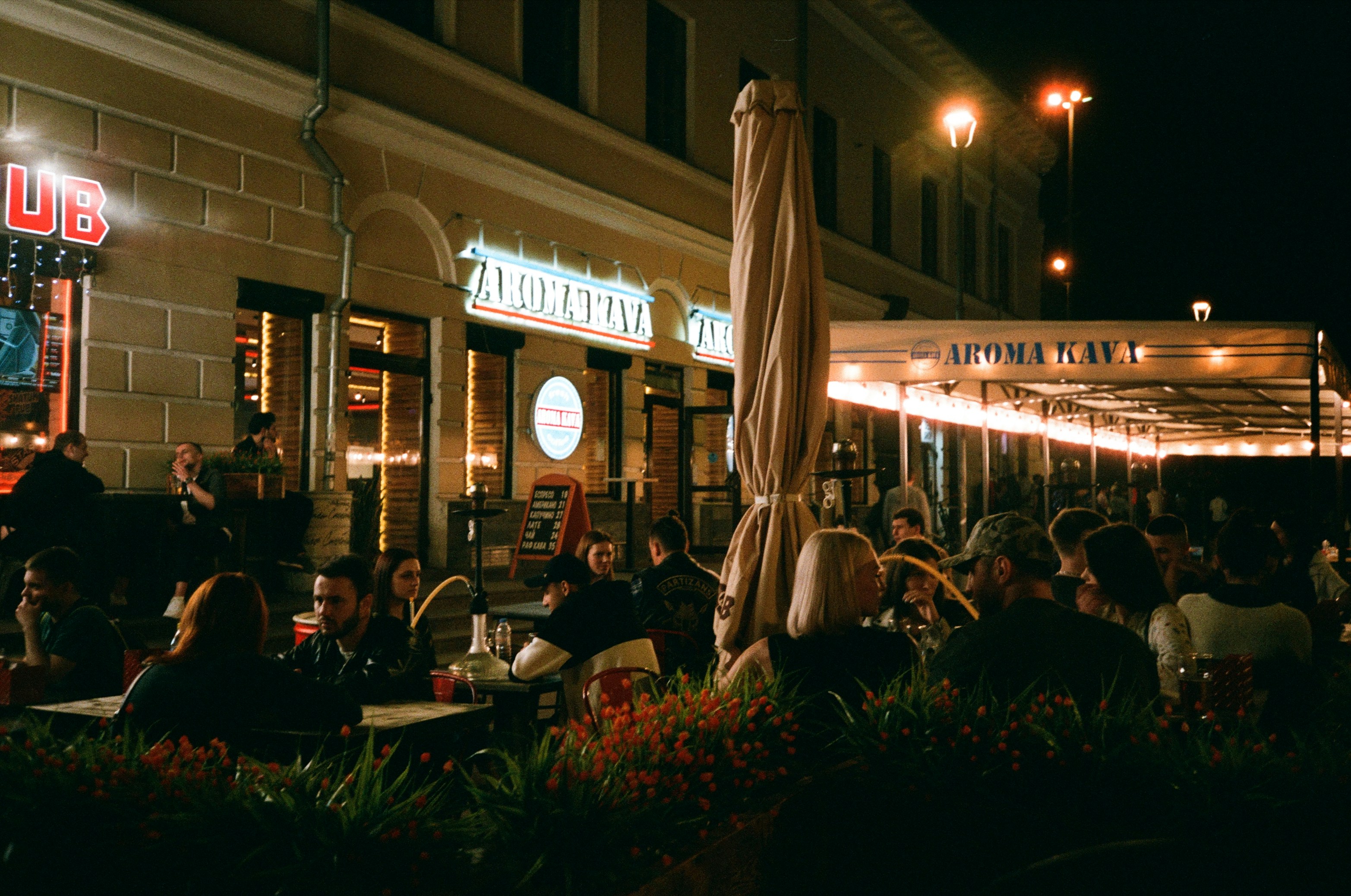 Wok n Roll interior
